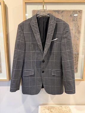 Zara Gray Plaid Men's Sport Coat - Notch Lapel Two-Button Blazer